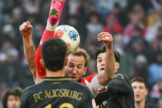 Harry Kane mencetak gol untuk Bayern Munchen di Bundesliga